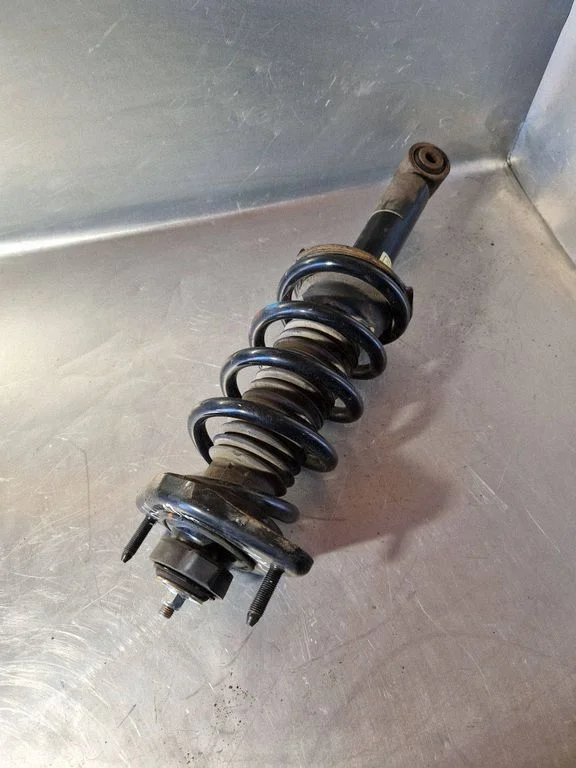 Rear shock absorber with coil spring – Honda CR-V (2013-2016)