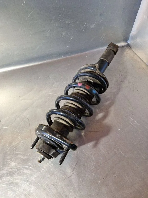 Rear shock absorber with coil spring – Honda CR-V (2013-2016)