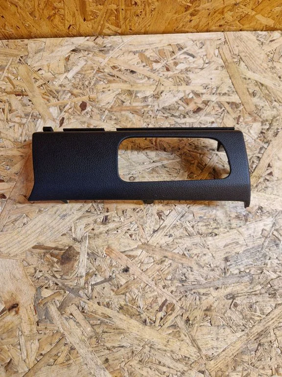 Panel trim – KIA Niro (2016-2022)