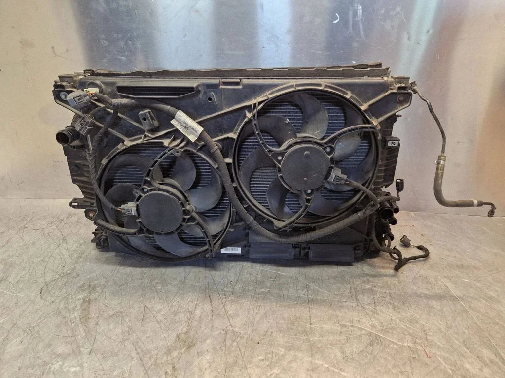 Radiator set DG938C607HB