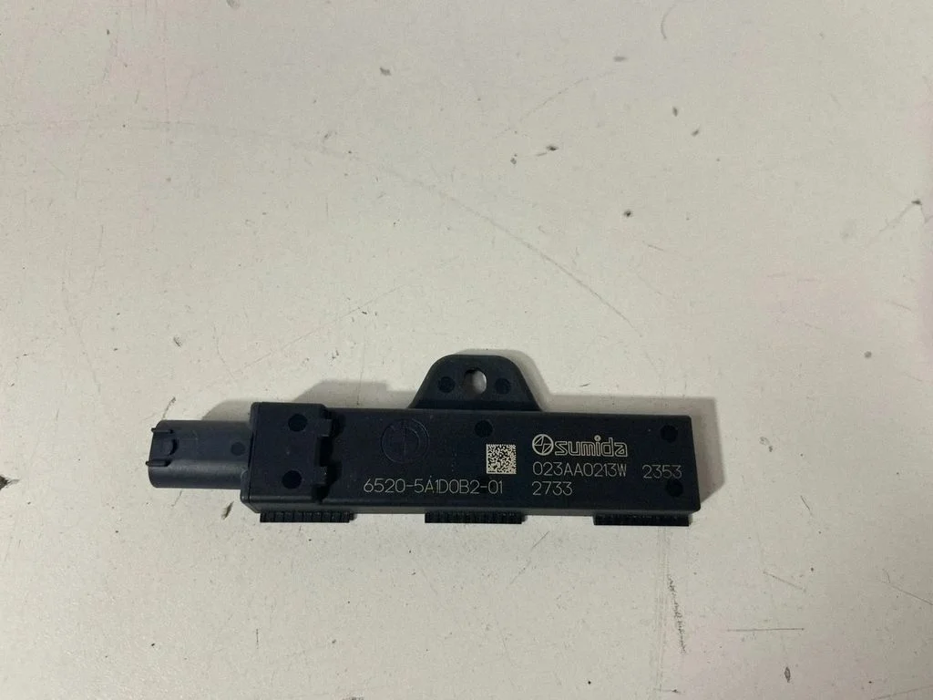 Bezatslēgas sistēmas antena – BMW X6 G06 (2019-)