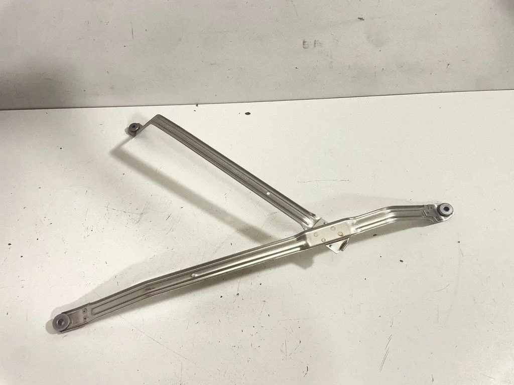 Kütusepaagi kinnitusklamber (-klambrid) 7468282