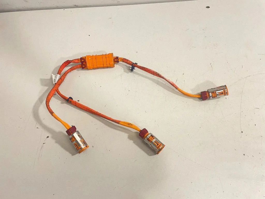 Muud juhtmed / juhtmestik 5A2DB33