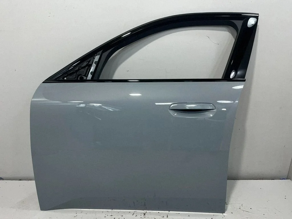 Front door 5A30375