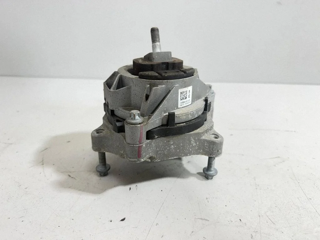 Engine mount bracket – BMW 2 Series F22 F23 (2017-)