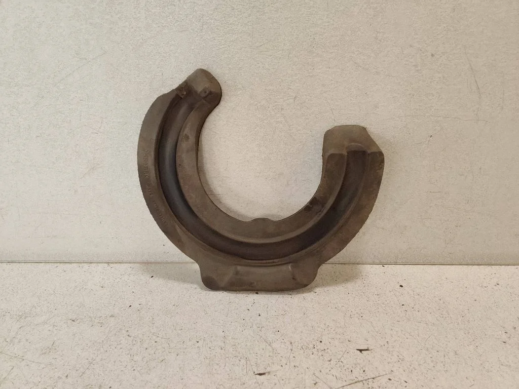 Front coil spring rubber mount – Lexus ES 300h (7th Gen) (2018-2025)