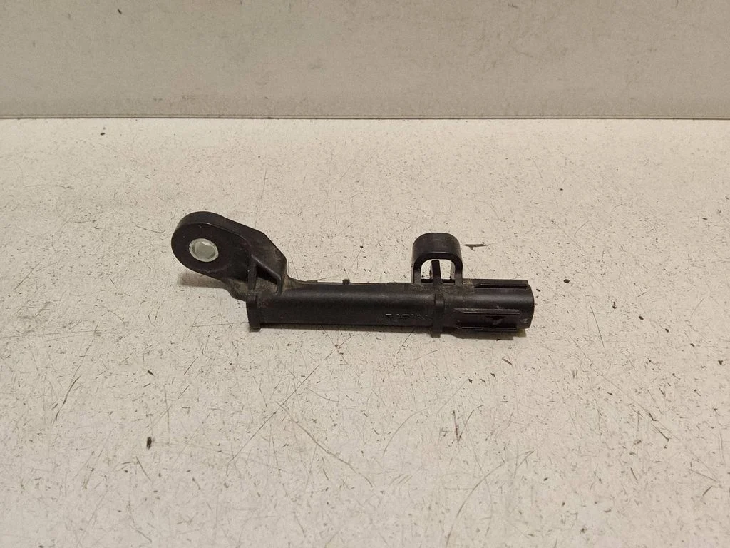 Keyless system antenna – Lexus ES 300h (7th Gen) (2018-2025)