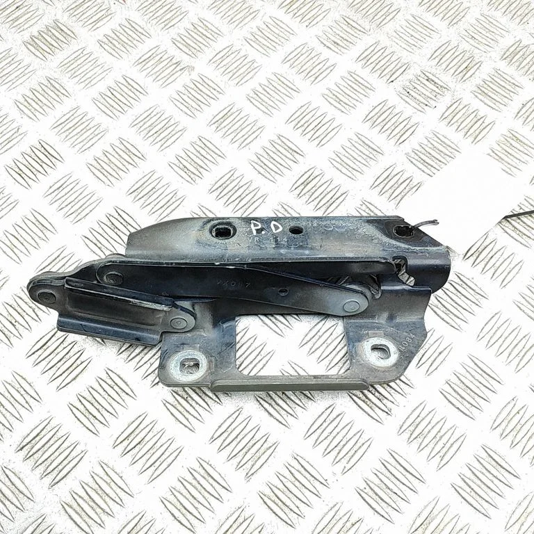Mootorikapoti hinged 92235924