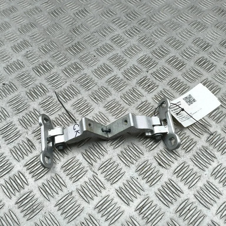 Tagaukse hingede komplekt – Volvo S90, V90 (2016-)
