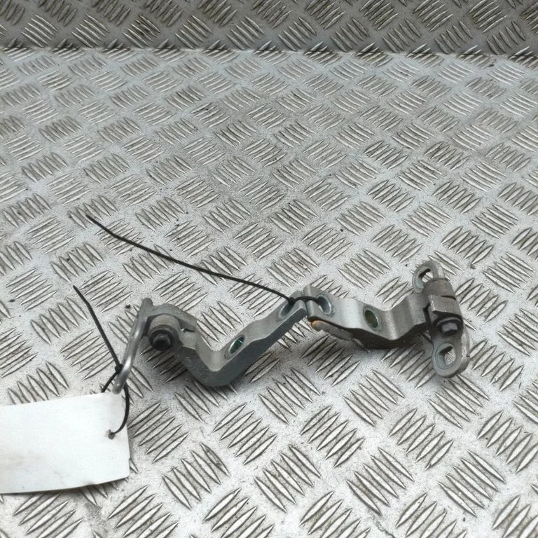 Front door hinges set – Volvo S90, V90 (2016-)