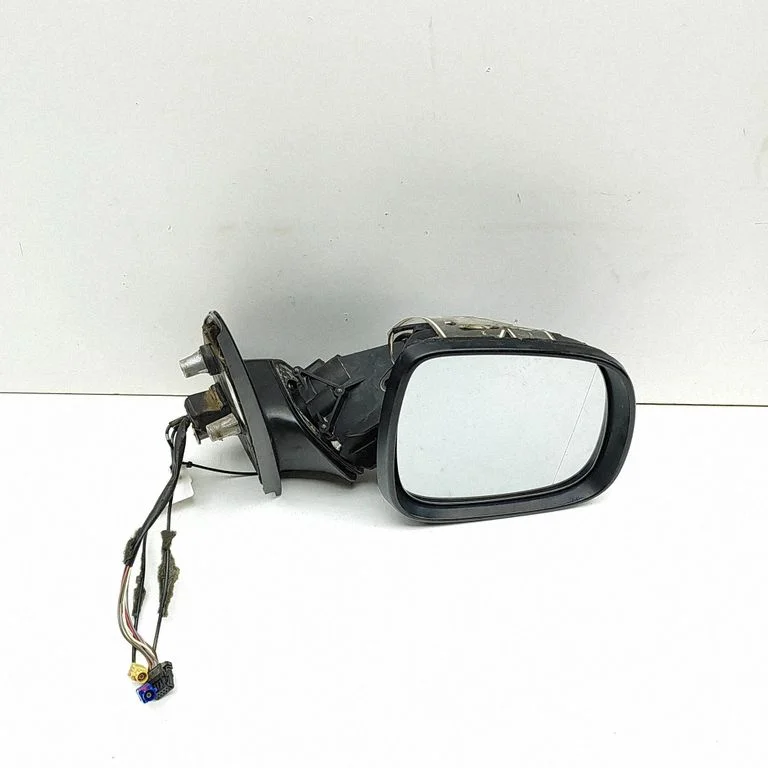 Front door electric wing mirror – Volkswagen Amarok (2010-2020)