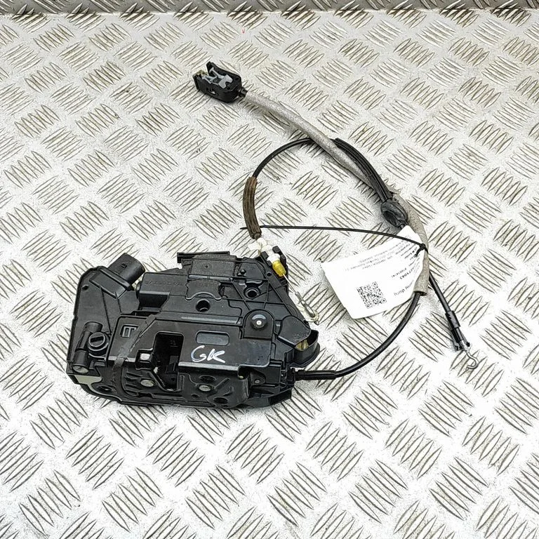 Rear door lock – Volkswagen Amarok (2010-2020)