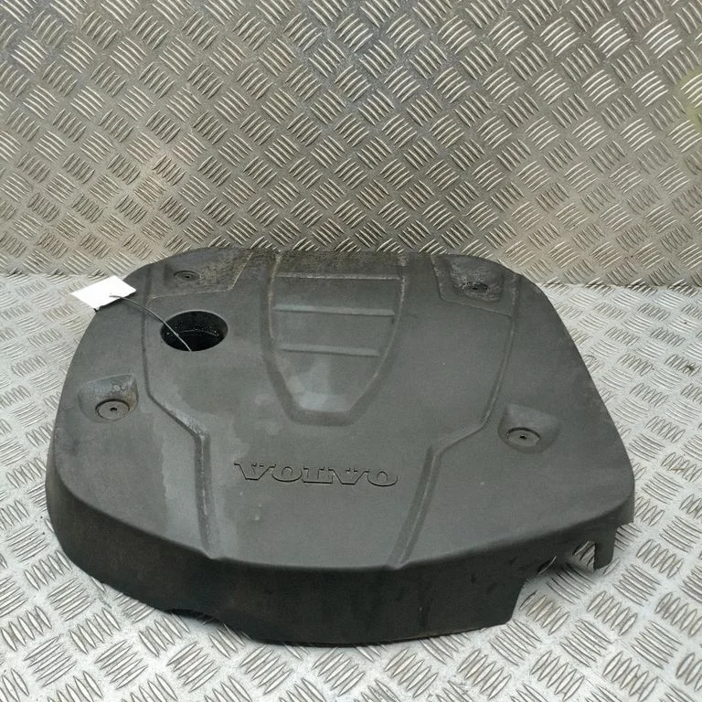 Mootori kate (kaunistus) 31686823