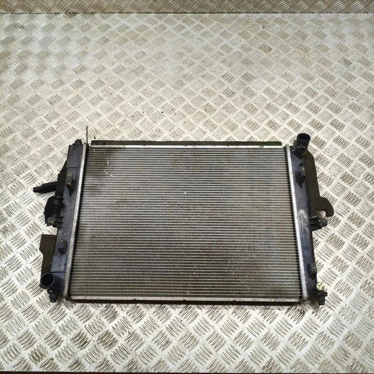 Coolant radiator P51N15411