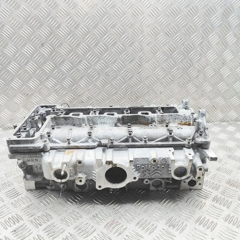 Engine head 9807255910