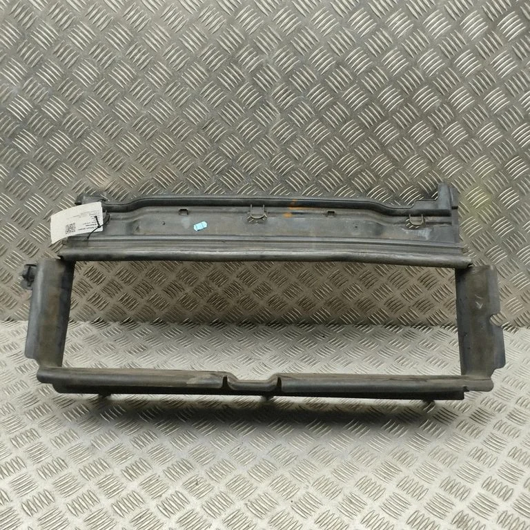 Intercooler air guide/duct channel – Volvo S90, V90 (2016-)