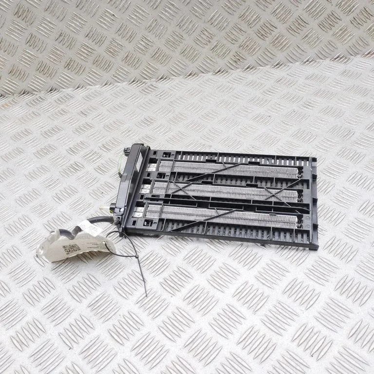 Elektriskais salona krāsniņas radiators – Mercedes-Benz C klase W205 (2014-2021)