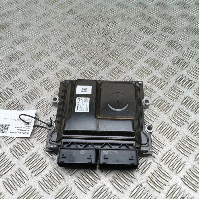 Engine control unit/module – Volvo S90, V90 (2016-)