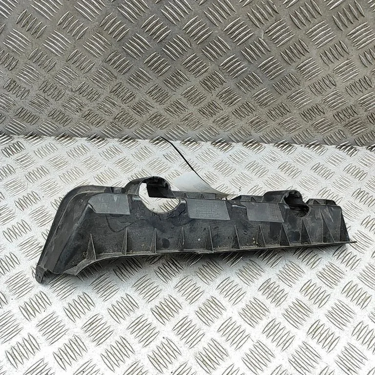 Esitule kinnitusklamber 22941305