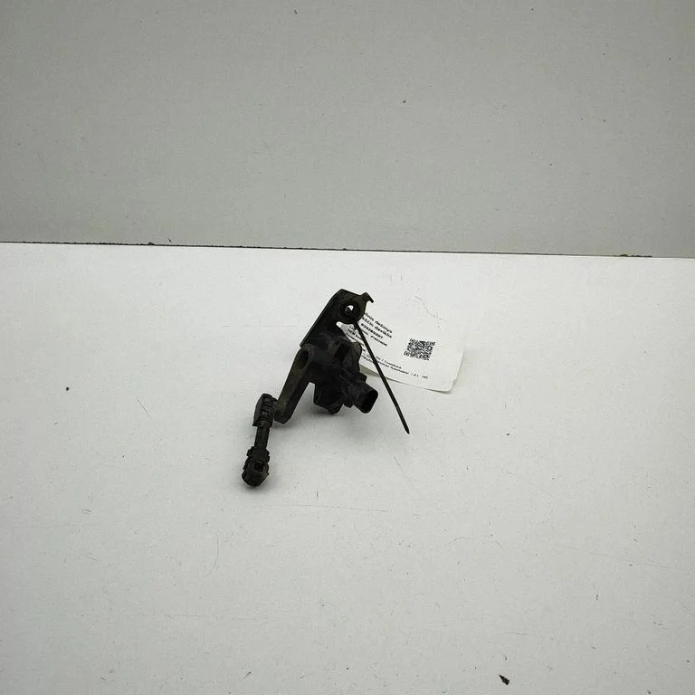 Rear air suspension level height sensor 9816729980
