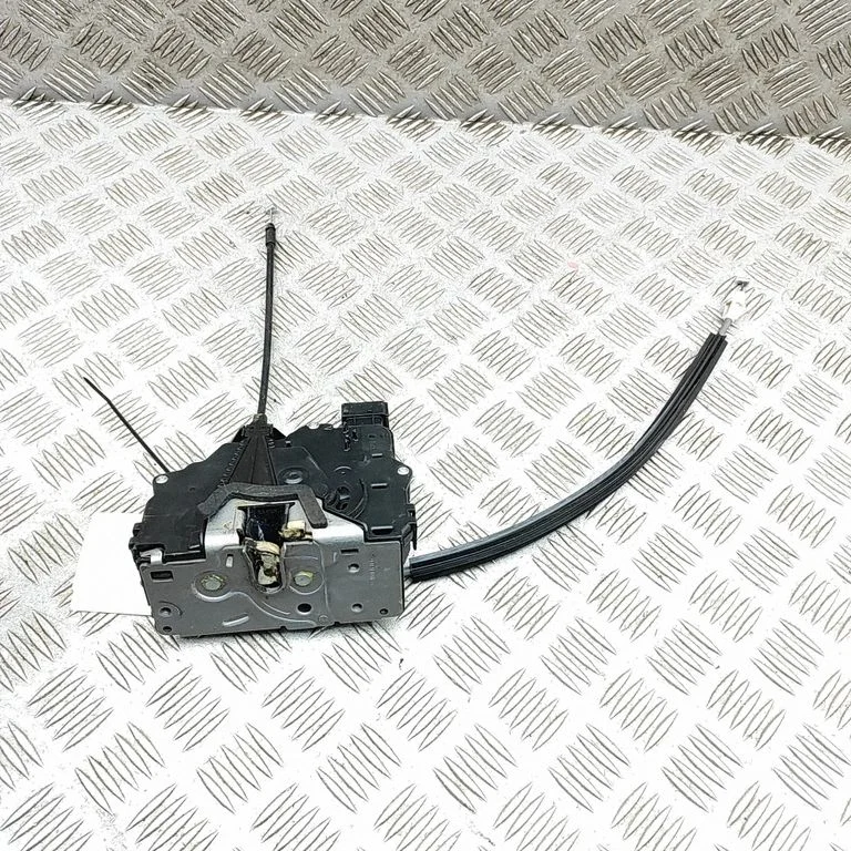 Tagaukse lukk 1395371080