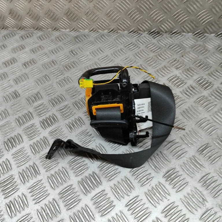 Aizmugurējā drošības josta 89880AT200CCV