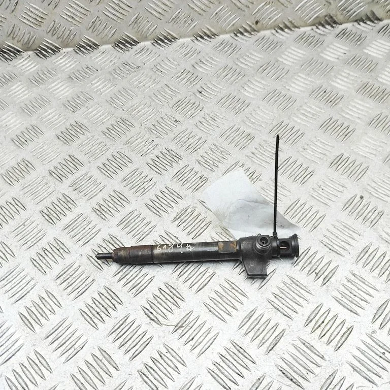 Fuel injector 28657626