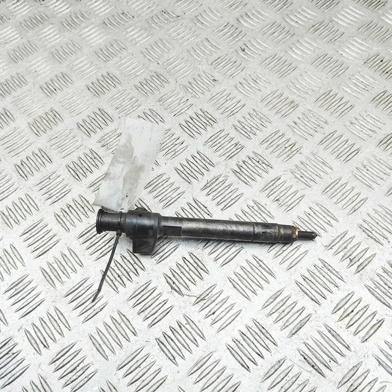 Fuel injector 28657626