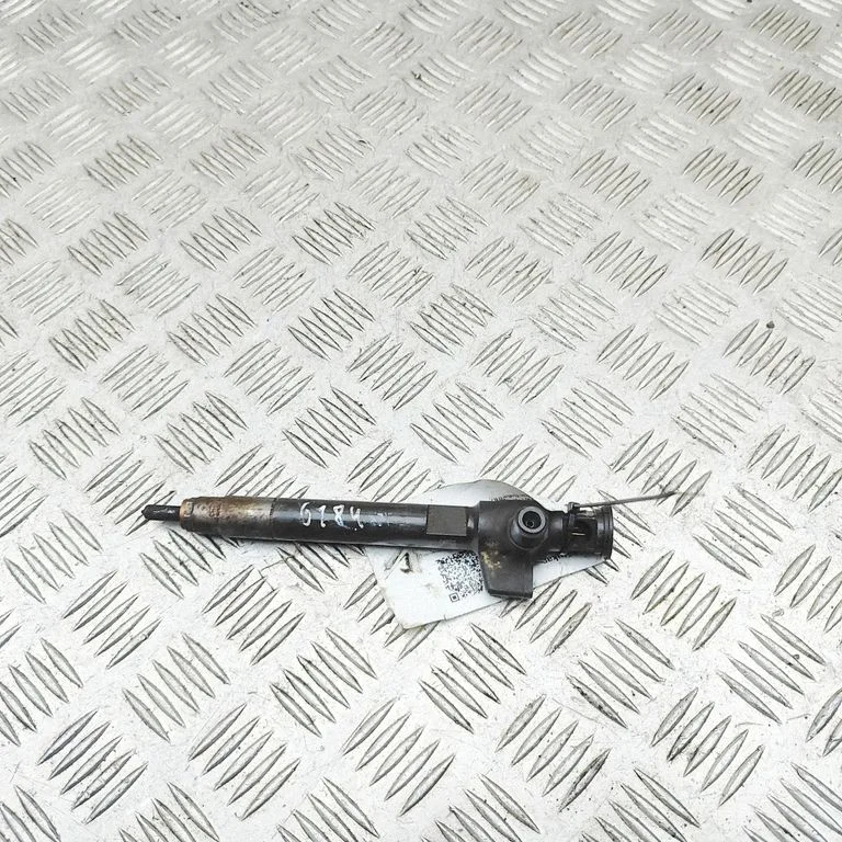Fuel injector 28657626