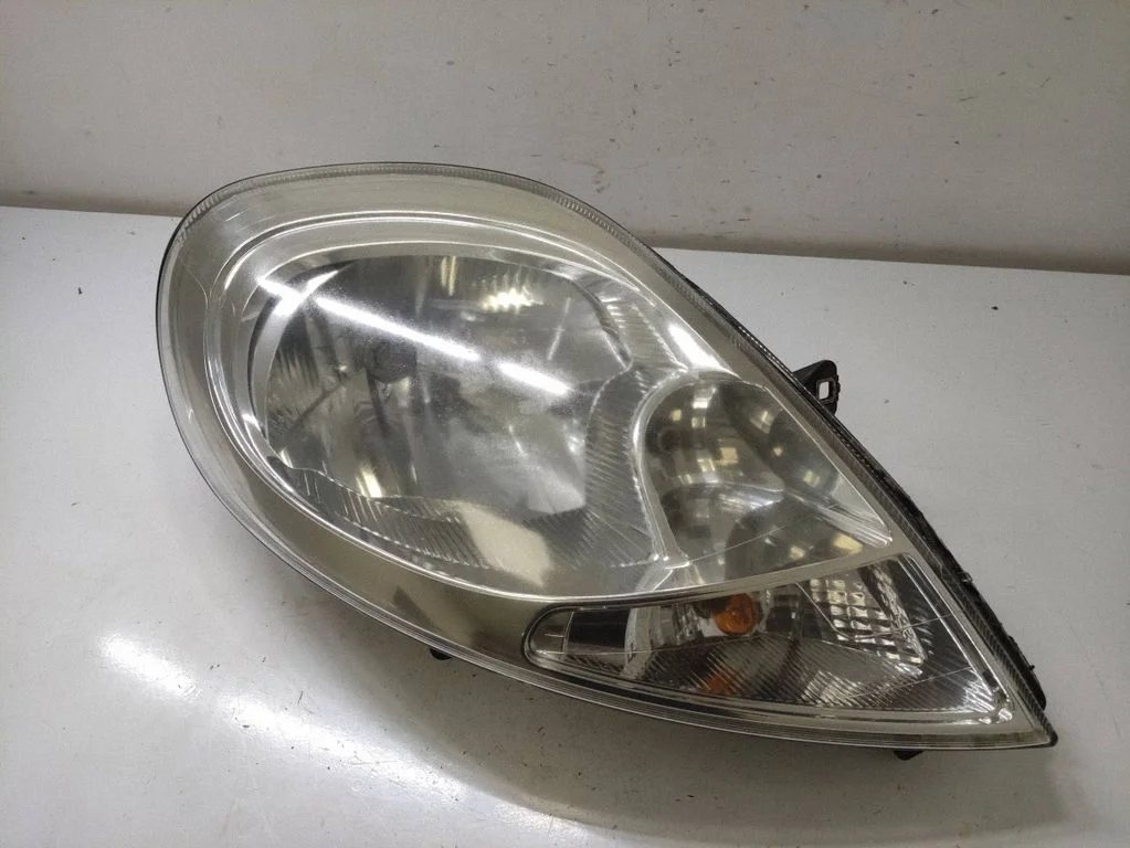 Headlight/headlamp – Opel Vivaro (2001-2014)