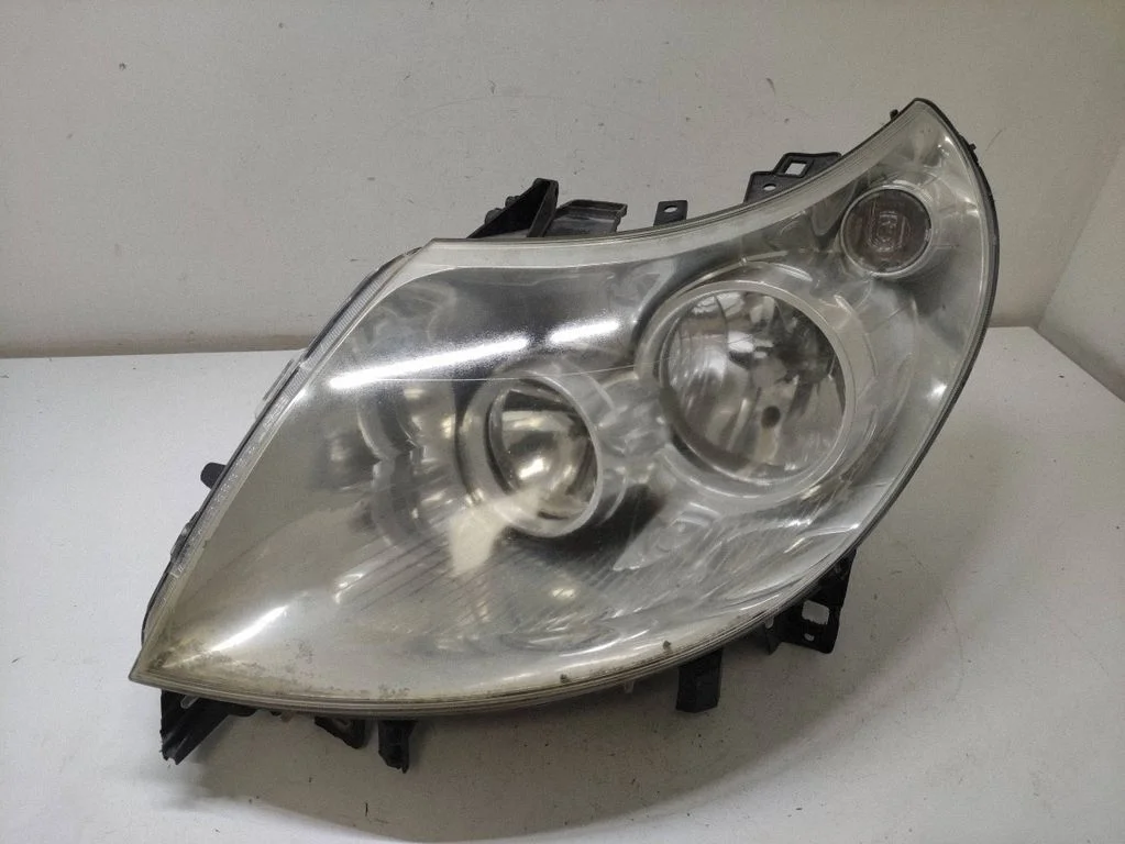 Headlight/headlamp 1369497080