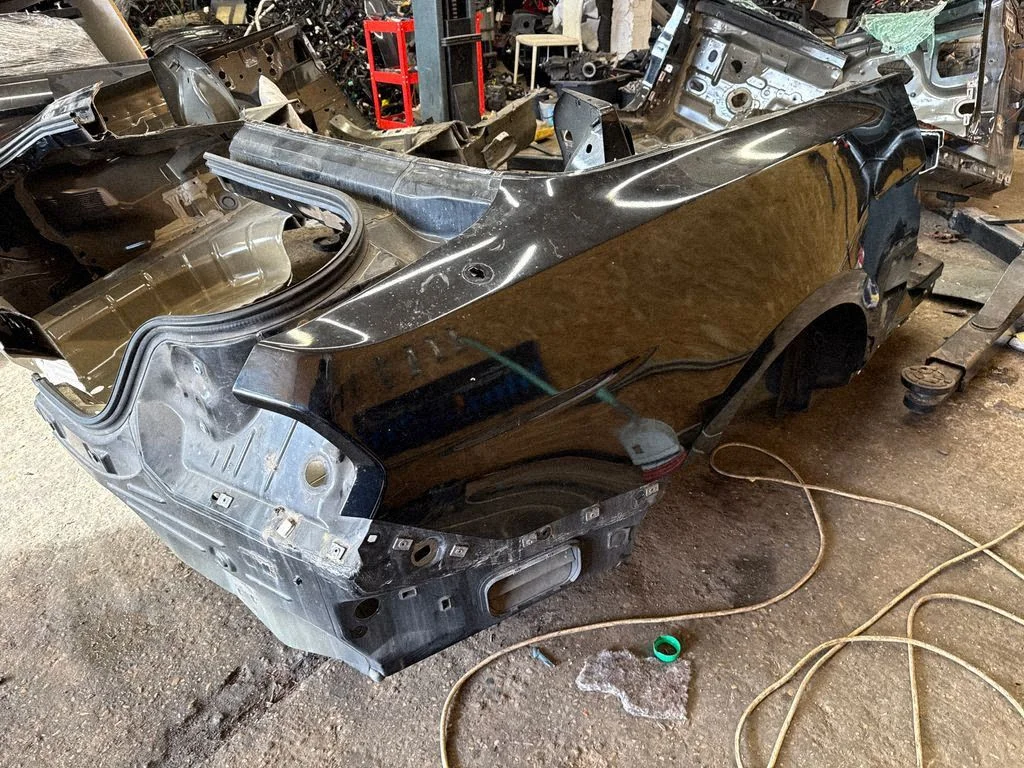 Rear quarter panel FR3Z7627840A