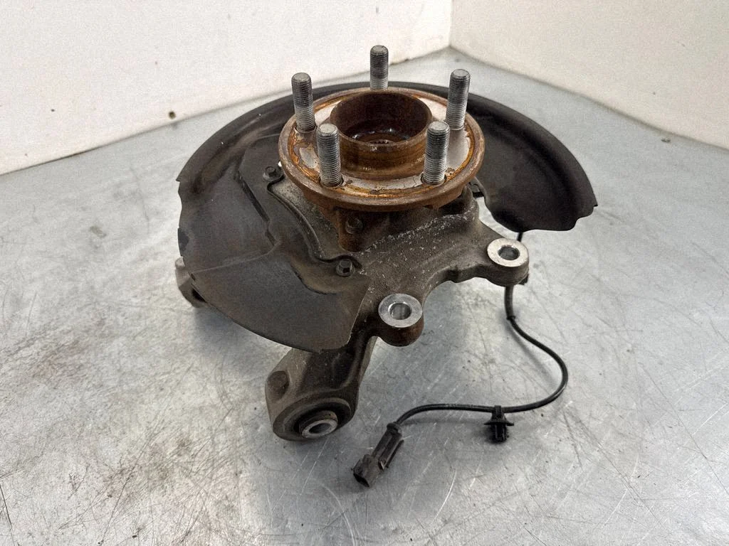 Rear wheel hub FR35B759