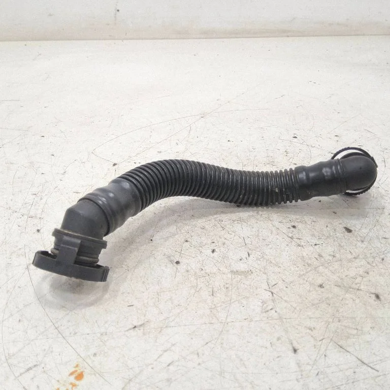 Breather/breather pipe/hose – Volkswagen Touran II (2010-2016)