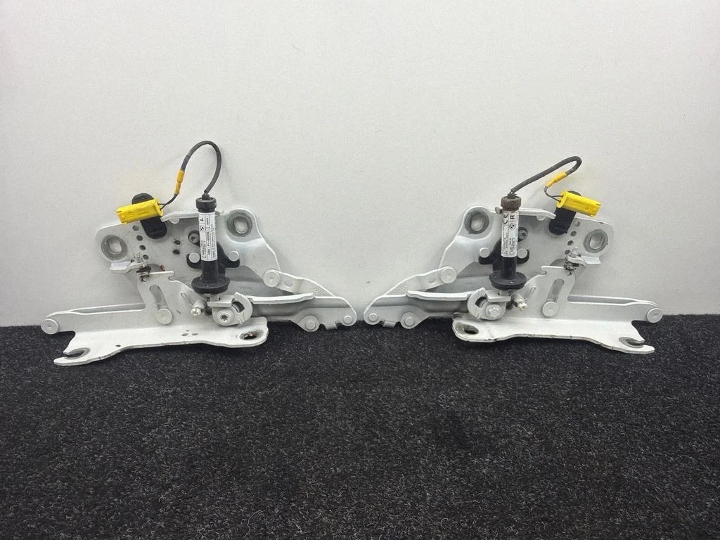 Mootorikapoti hinged 7239416