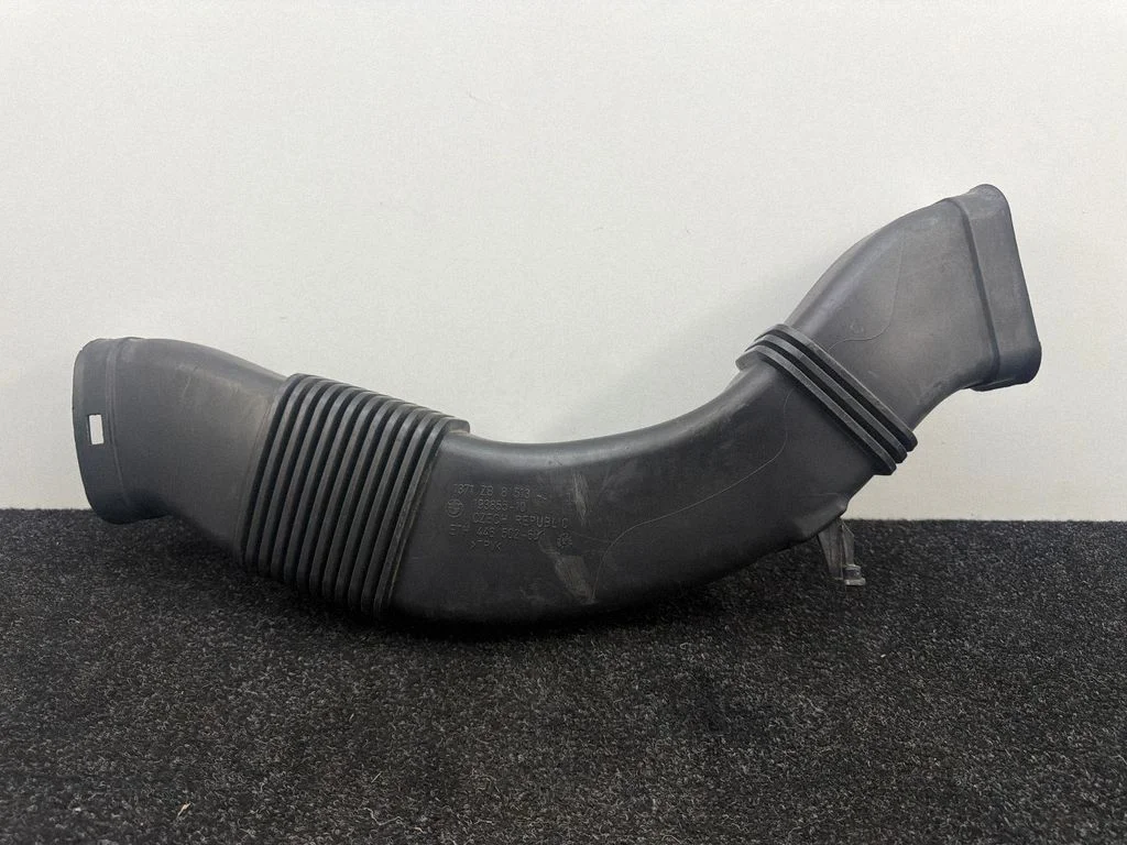 Air intake duct part – BMW 6 Series F12 F13 (2010-2018)