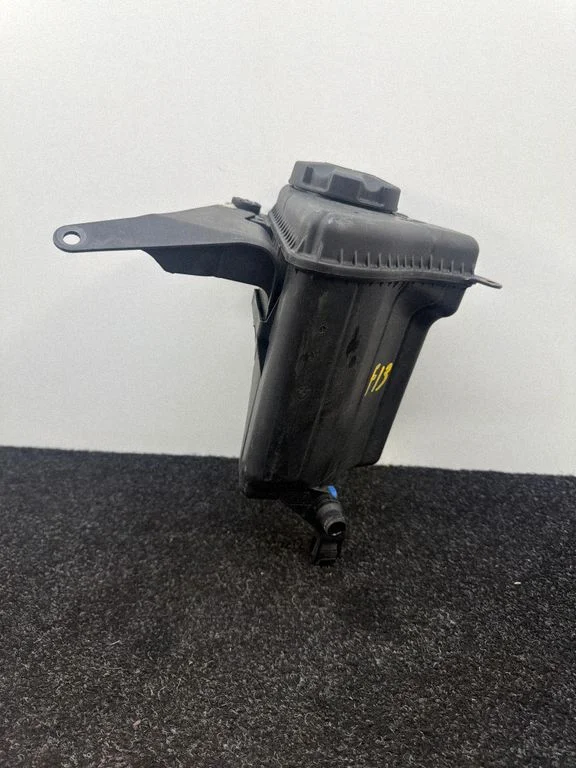 Jahutusvedeliku paisupaak – BMW 6-seeria F12 F13 (2010-2018)