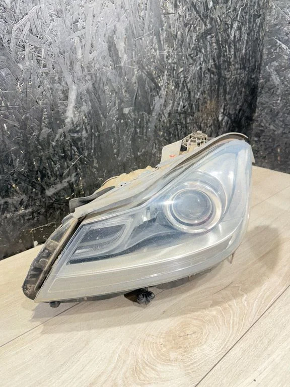 Reflektor A2048204639