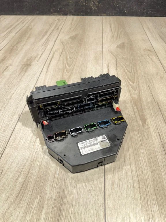 Drošinātāju kārba (komplekts) A2129005722