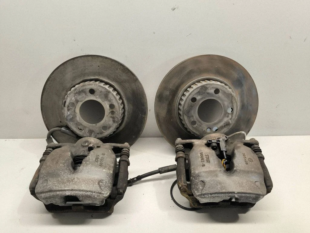 Brake discs and calipers set – Mercedes-Benz E-Class W213 (2016-)