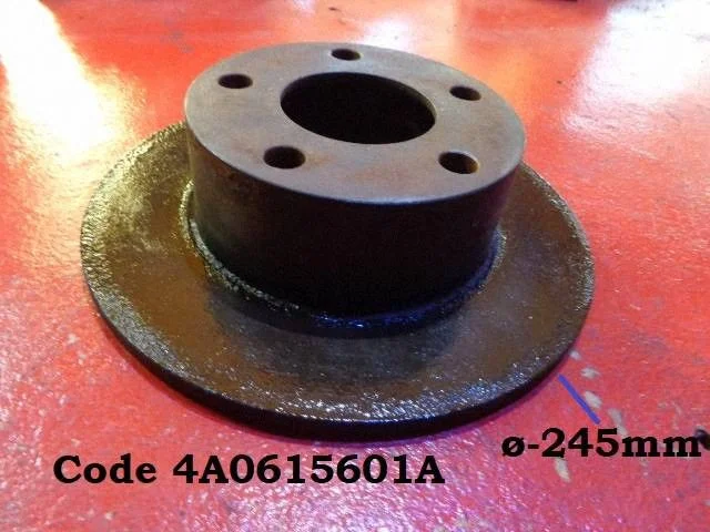 Aizmugurējais bremžu disks 4A0615601A