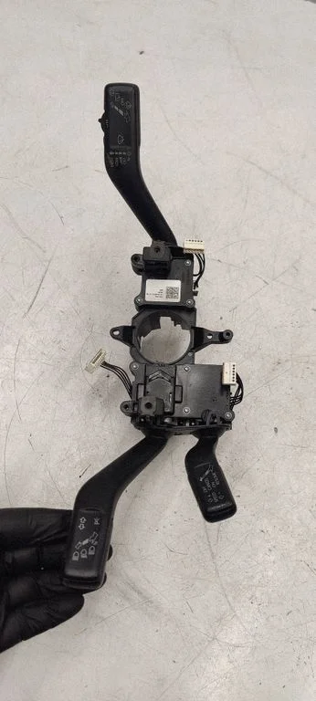 Wiper turn signal indicator stalk/switch 3C9953502B