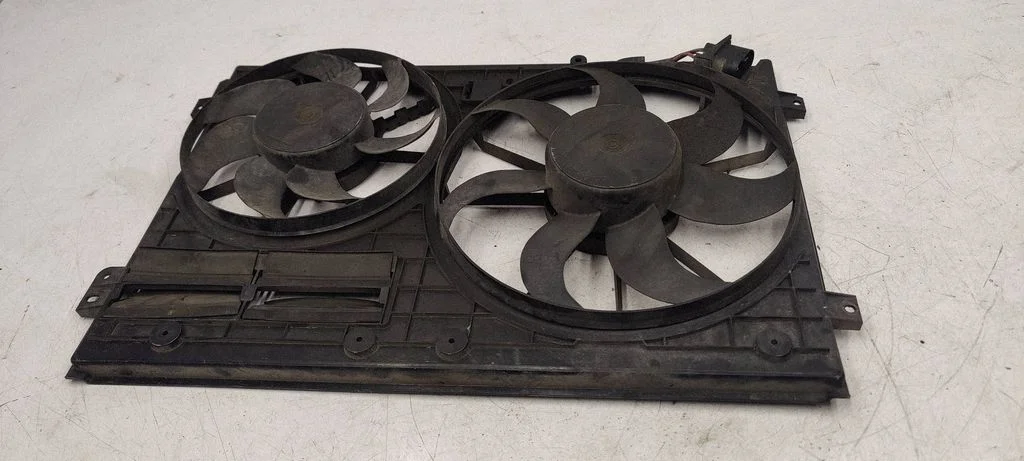 Electric radiator cooling fan 55D301602