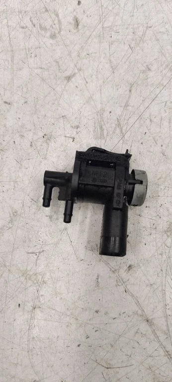 Turbo solenoid valve 1K0906283A