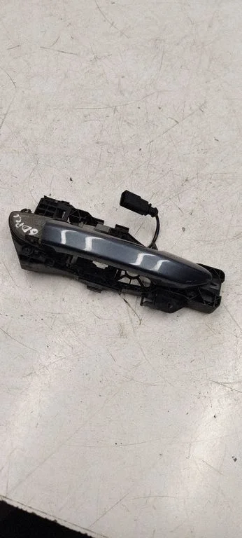 Rear door exterior handle 3C8839886