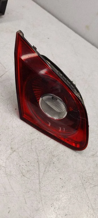 Tailgate rear/tail lights 3C8945093C