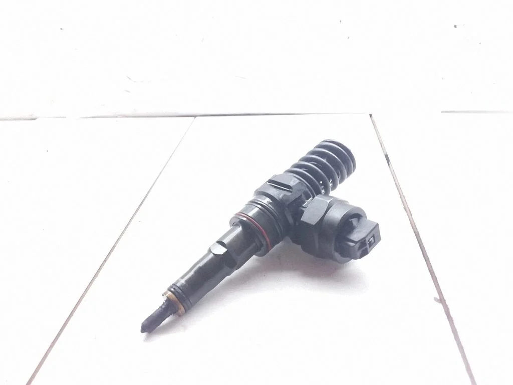 Fuel injector