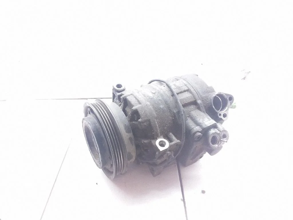 Kliimakompressor (pump) – Audi A4 S4 B5 8D (1999-2000)