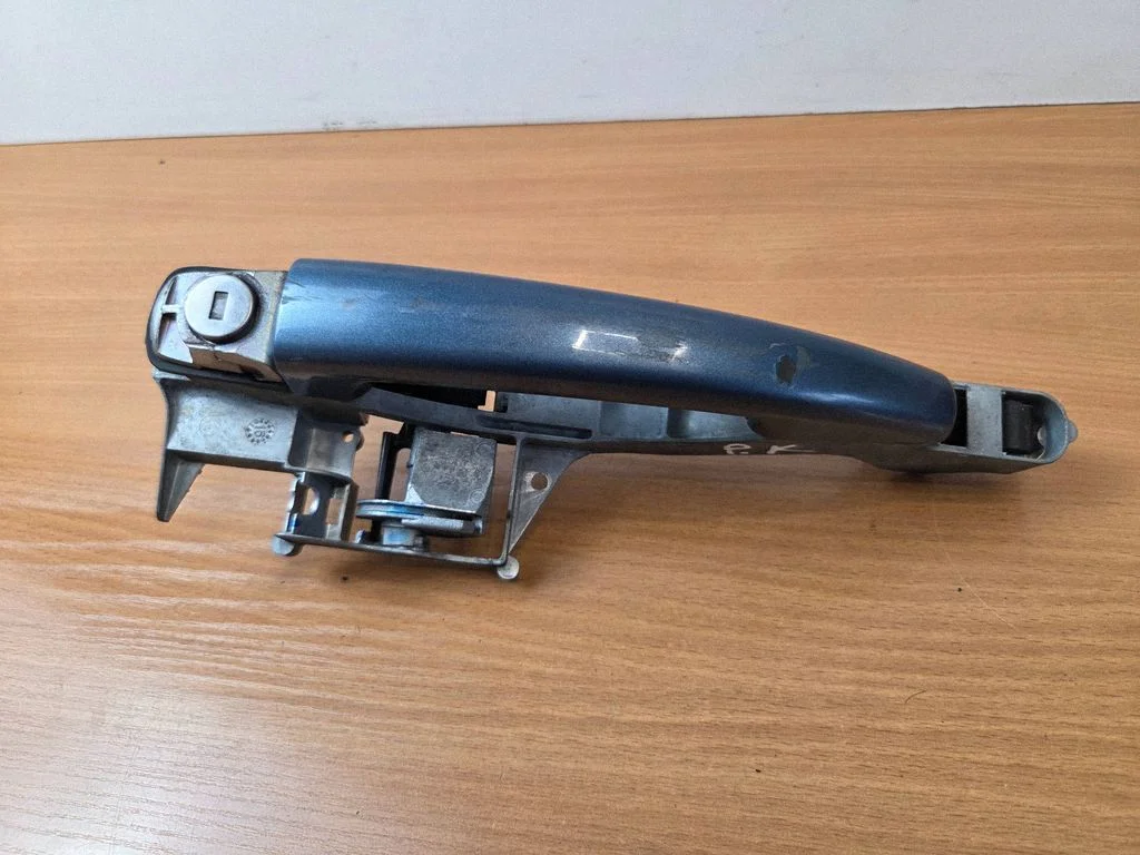 Klamka zewnętrzna drzwi przednich 9680168680