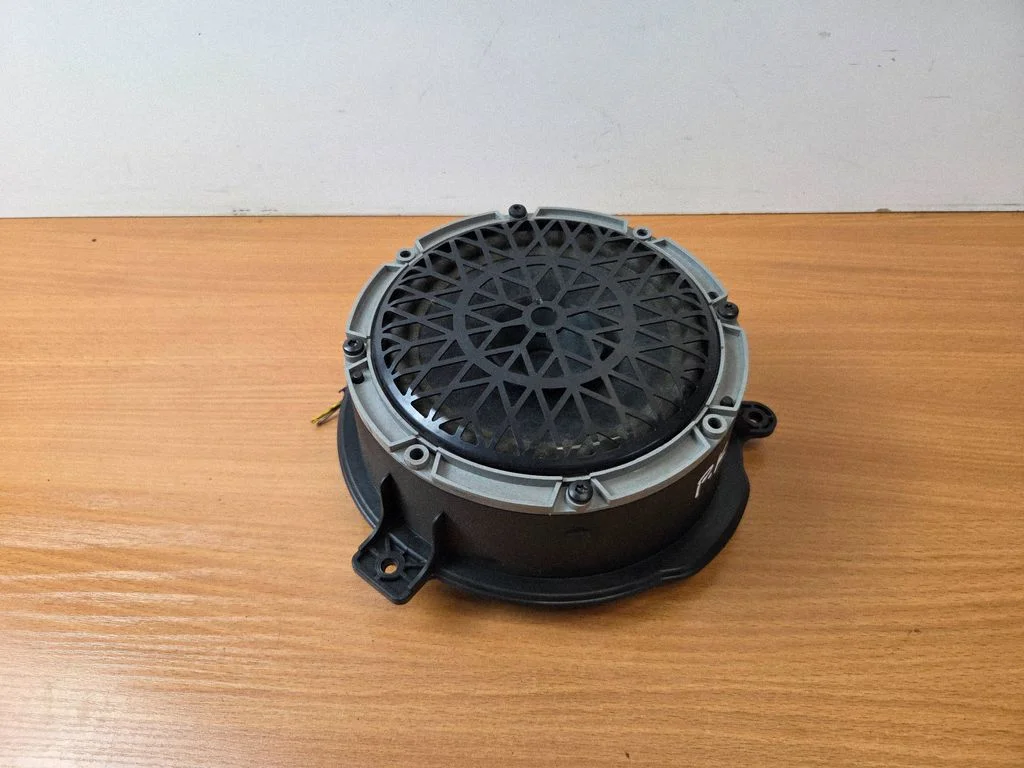 Front door speaker – front left